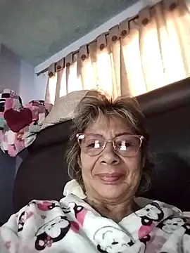 OliviaMorris1 online show from March 30, 12:50 pm