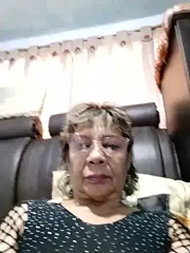 OliviaMorris1 online show from May 23, 4:17 pm