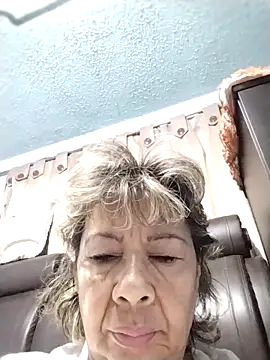OliviaMorris1 online show from May 12, 11:05 am