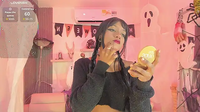 anuskah online show from October 10, 8:09 pm