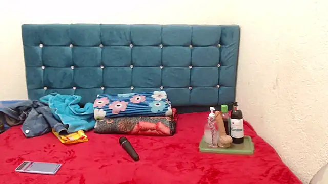 Snapshot of Yandal_Iris chatting on November 10, 7:08 pm Yandal Iris online show from November 10, 7:08 pm