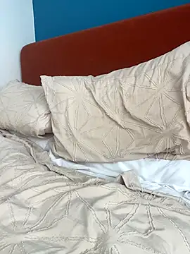 jasminebrooksx online show from September 16, 3:24 pm