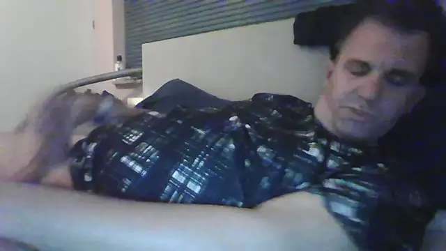 Snapshot of JasperGeil chatting on October 9, 10:54 pm JasperGeil online show from October 9, 10:54 pm