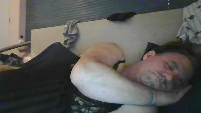 Snapshot of JasperGeil chatting on October 8, 5:42 am JasperGeil online show from October 8, 5:42 am