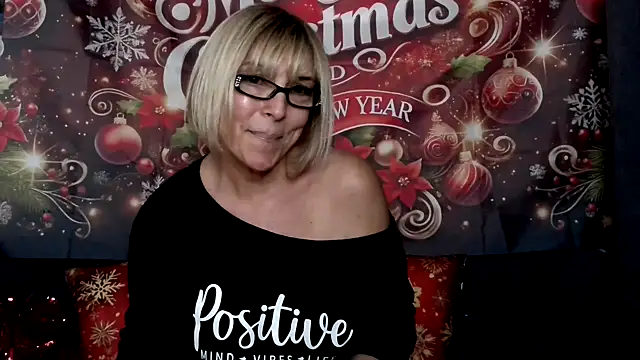 ClassyNAWTYBritMILF online show from December 22, 9:48 pm