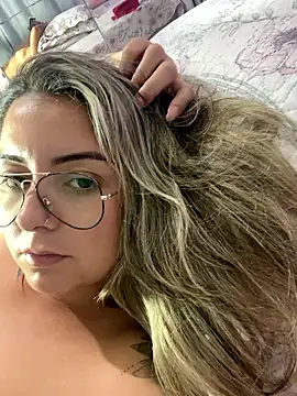 Snapshot of sophiemonroevip chatting on December 13, 8:04 pm sophiemonroevip online show from December 13, 8:04 pm