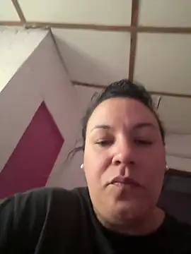 Snapshot of valen1891 chatting on March 25, 7:46 pm valen1891 online show from March 25, 7:46 pm