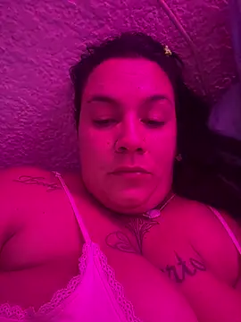 Snapshot of valen1891 chatting on January 10, 7:25 am valen1891 online show from January 10, 7:25 am