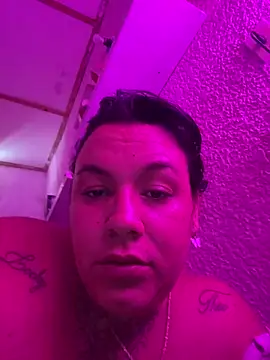 Snapshot of valen1891 chatting on January 11, 11:17 am valen1891 online show from January 11, 11:17 am