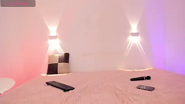 Sol Vanegas online show from February 11, 1:44 pm