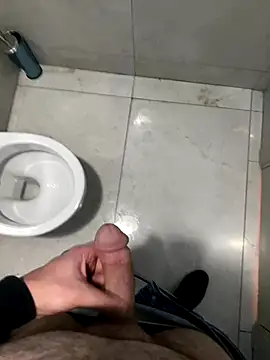 Snapshot of Salih0634 chatting on October 27, 10:22 pm Salih0634 online show from October 27, 10:22 pm