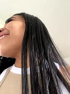 Rosa 25x online show from January 18, 3:48 pm