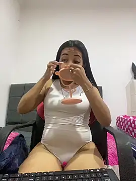 Rosa 25x online show from March 20, 12:50 pm