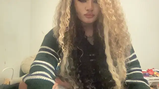 Tatbaby online show from November 28, 2:01 am