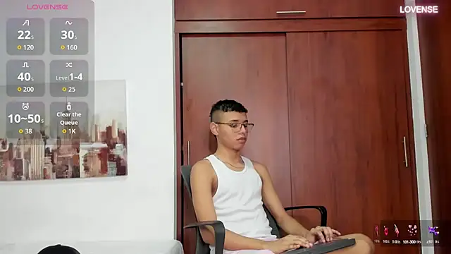 Snapshot of tristan_gold chatting on September 10, 11:04 pm tristan gold online show from September 10, 11:04 pm
