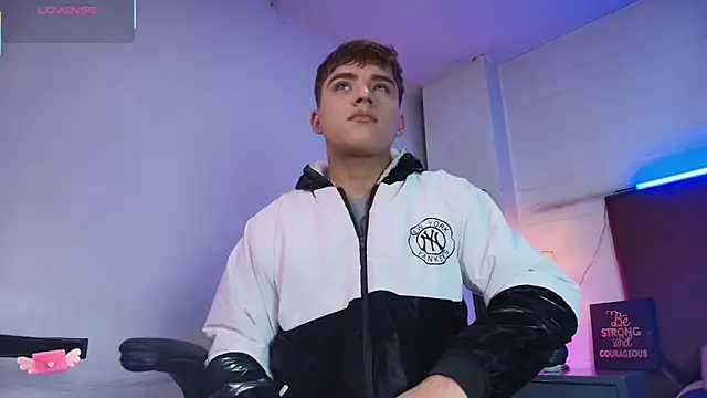 Lucass love online show from February 7, 1:08 pm