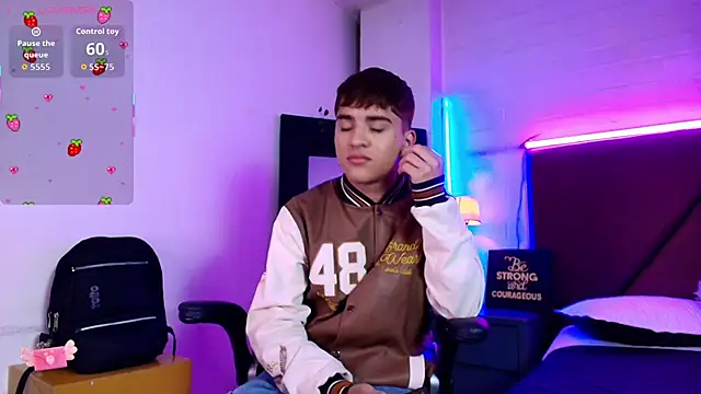 Lucass love online show from February 10, 12:48 pm