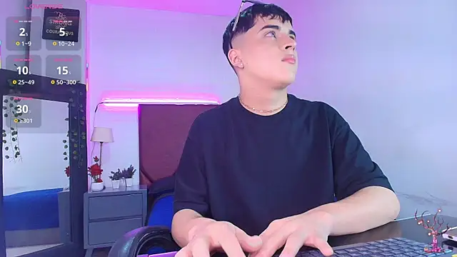 Lucass love online show from October 23, 4:27 pm