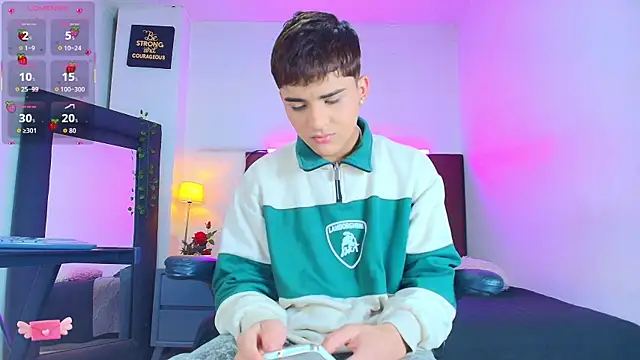 Lucass love online show from December 14, 1:39 pm