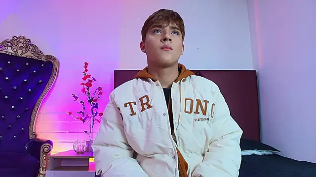 Lucass love online show from March 28, 1:12 pm