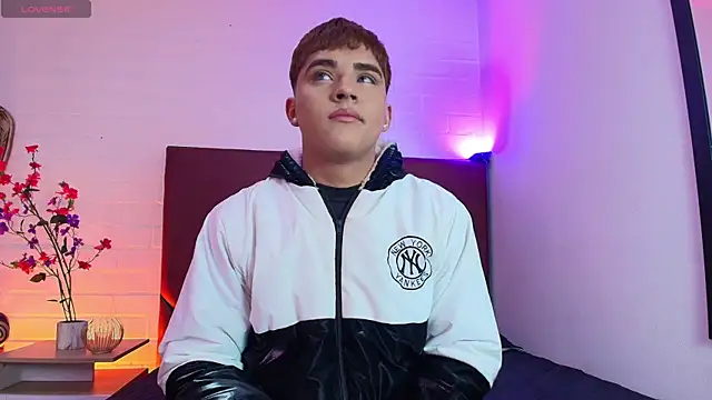 Lucass love online show from April 7, 1:13 pm