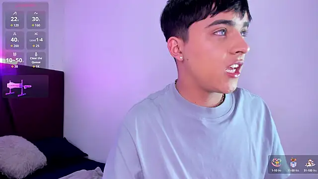 Snapshot of Lucass_love chatting on September 17, 1:46 pm Lucass love online show from September 17, 1:46 pm