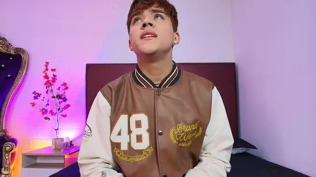 Lucass love online show from March 19, 1:22 pm