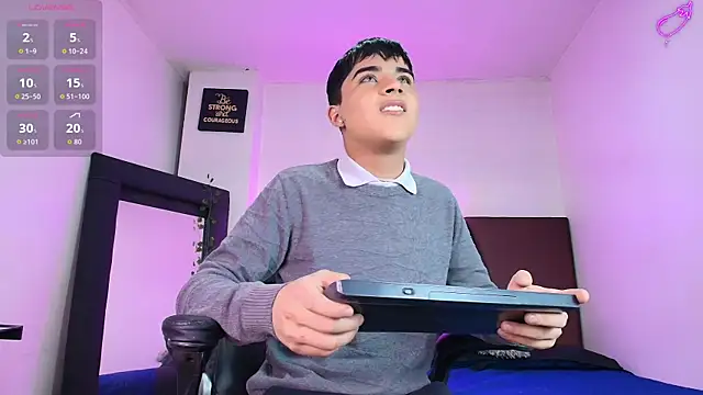 Lucass love online show from November 12, 4:22 pm