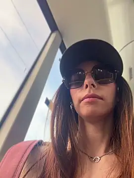 Snapshot of Amelie_Crosby chatting on June 6, 1:38 pm Amelie Crosby online show from June 6, 1:38 pm