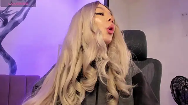 CleoWhite online show from January 6, 9:08 pm