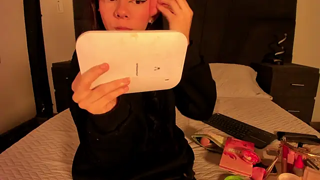 CleoWhite online show from September 12, 4:45 am