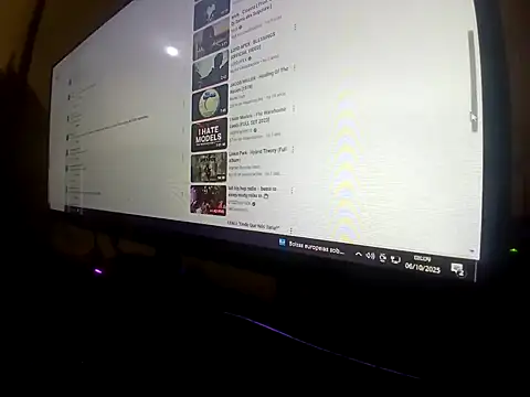 Veww1313 online show from October 6, 11:11 am