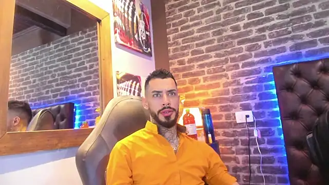 Snapshot of VinzenzRizzo chatting on September 17, 4:25 am VinzenzRizzo online show from September 17, 4:25 am