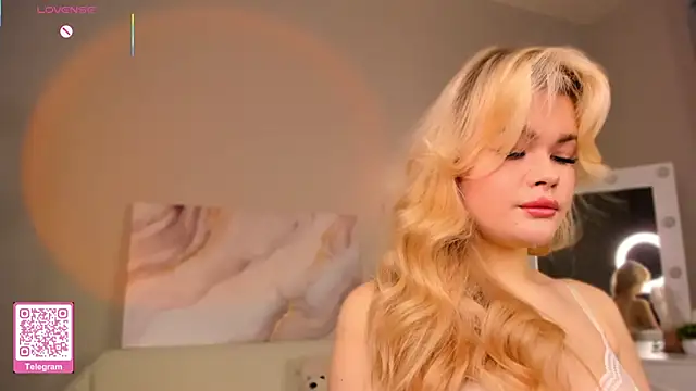 ShyEmma  online show from February 7, 1:24 am