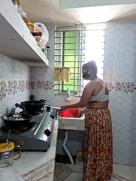 Bristy- online show from April 4, 6:42 am