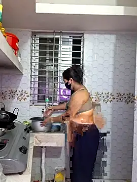 Bristy- online show from April 22, 1:29 pm