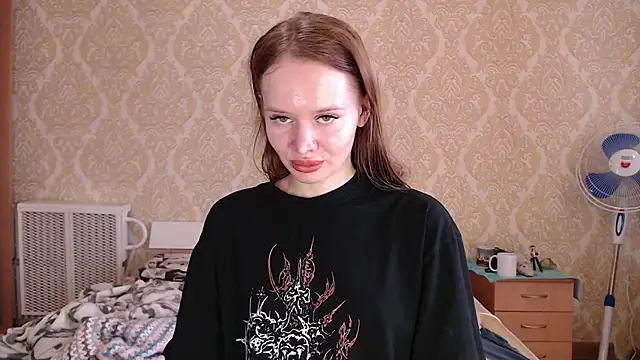 Kitkaat00 online show from March 30, 8:05 am