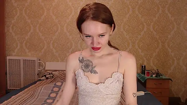 Kitkaat00 online show from February 16, 12:15 pm