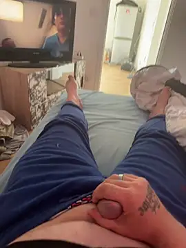 mrandmrsdarkside online show from April 11, 7:45 am