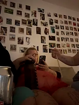 mrandmrsdarkside online show from October 9, 8:20 pm