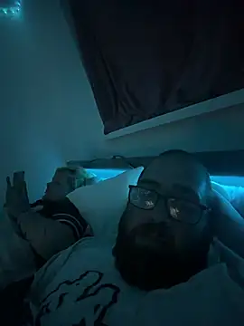 mrandmrsdarkside online show from April 11, 9:51 pm