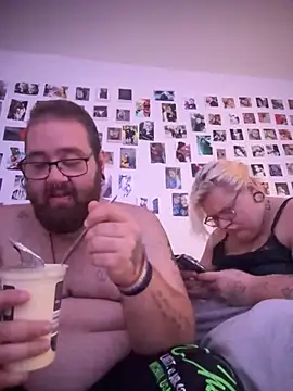 mrandmrsdarkside online show from October 10, 8:42 pm