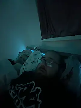 mrandmrsdarkside online show from April 10, 9:55 pm