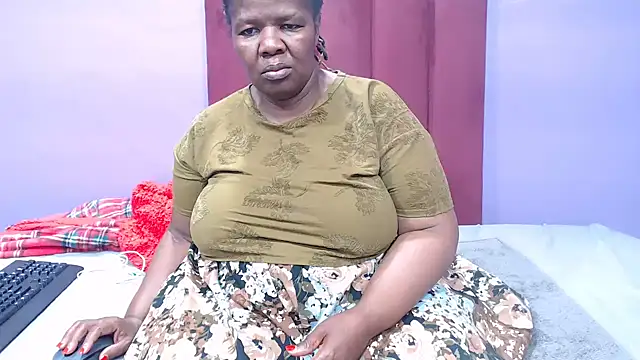 NaughtyChubbyZoe online show from September 18, 6:11 pm