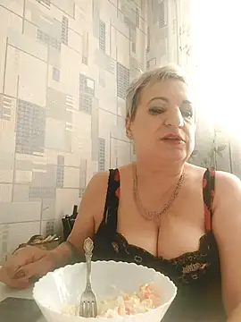 StarNicole online show from November 12, 7:23 am