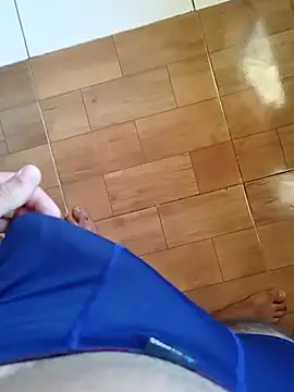 Snapshot of O_Mascarado_NK chatting on November 14, 2:43 pm O Mascarado NK online show from November 14, 2:43 pm