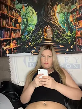 Snapshot of TheSexualIntellectual chatting on February 5, 6:09 am TheSexualIntellectual online show from February 5, 6:09 am