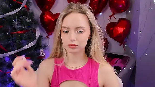 JuliaBrewwer online show from February 16, 2:48 pm