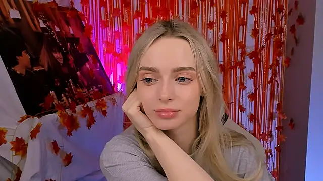 JuliaBrewwer online show from November 17, 1:04 pm