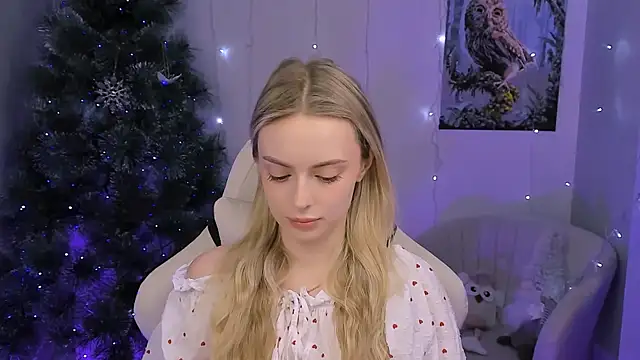 JuliaBrewwer online show from January 13, 2:54 pm